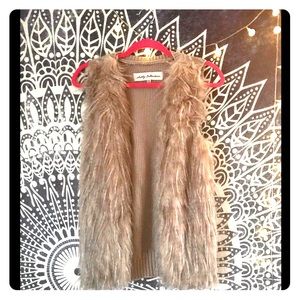 Faux Fur NWOT Belk Sebby Collection Knot Vest